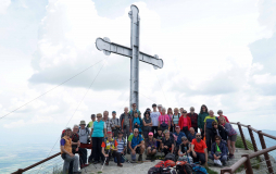 096_Croce di Envie-Monte Bracco m 1312.JPG