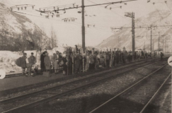 1927_stazione_di_trofarello-partenza_per_limone_piemonte.jpg