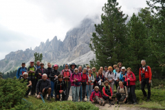 2021-1_Alta Badia-sullo sfondo il Sass de Putia.JPG